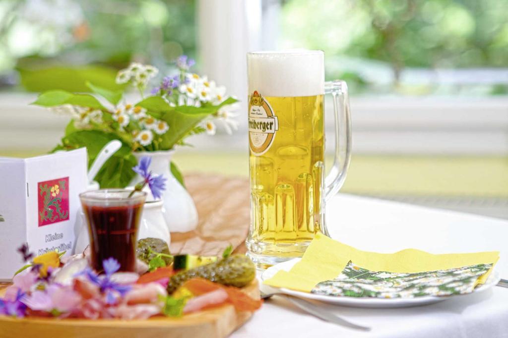 ホテル Kraeuterbaude Saupsdorf エクステリア 写真