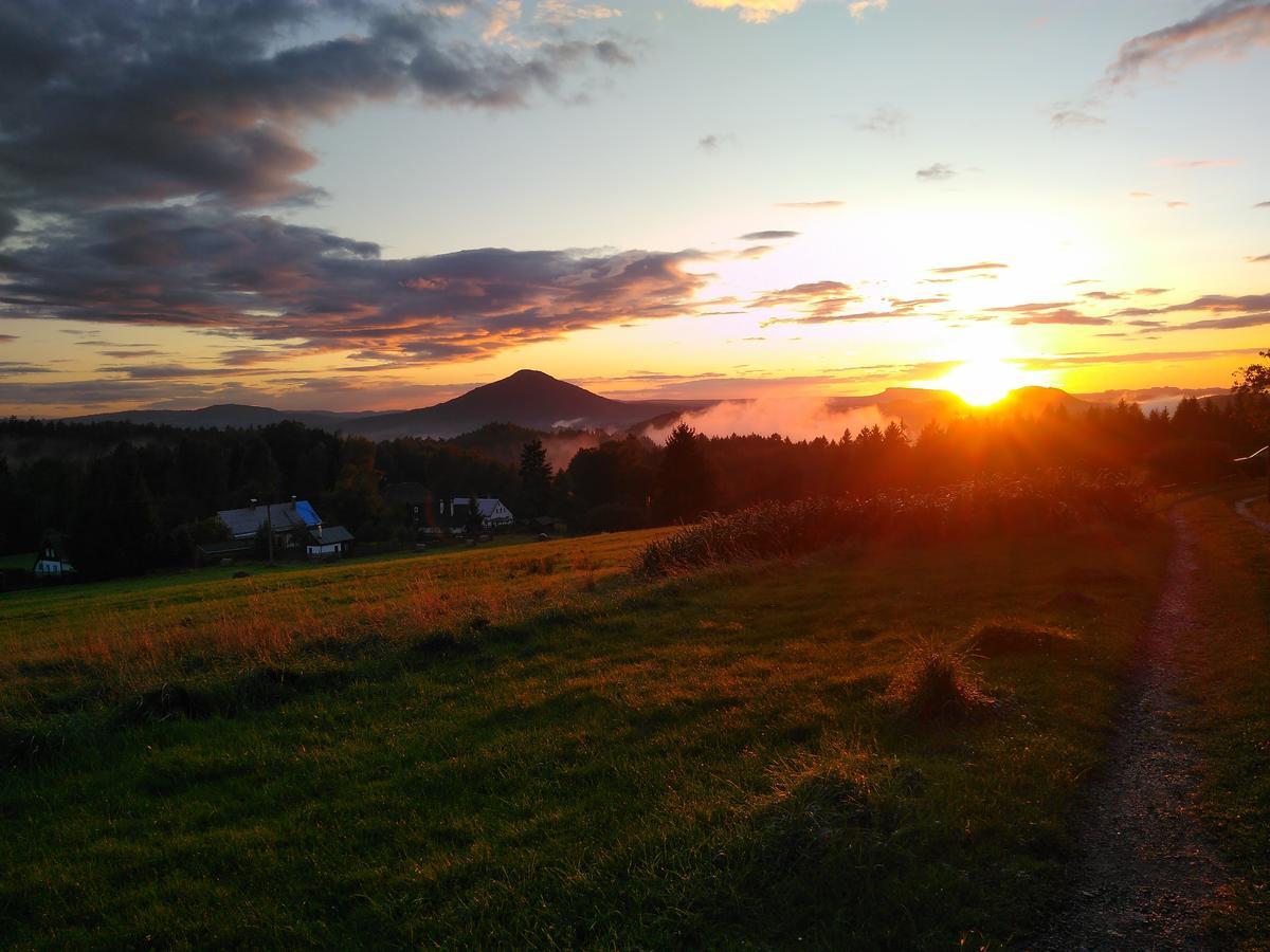 ホテル Kraeuterbaude Saupsdorf エクステリア 写真