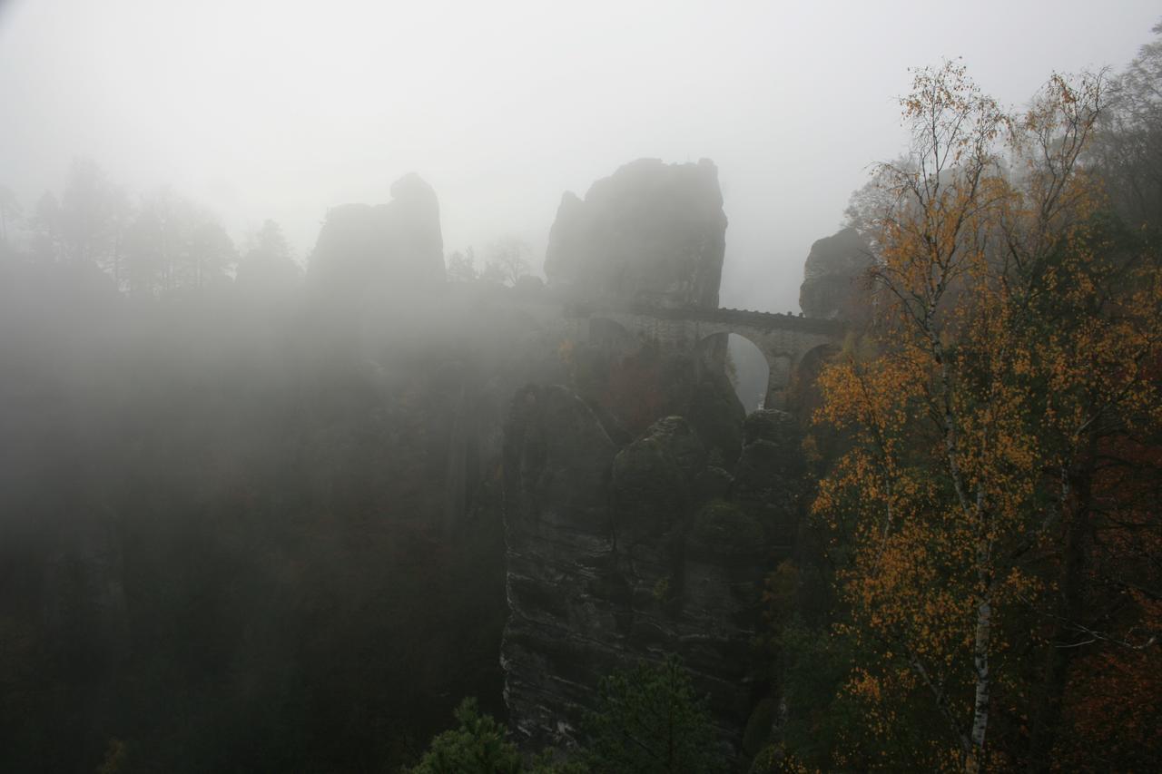 ホテル Kraeuterbaude Saupsdorf エクステリア 写真